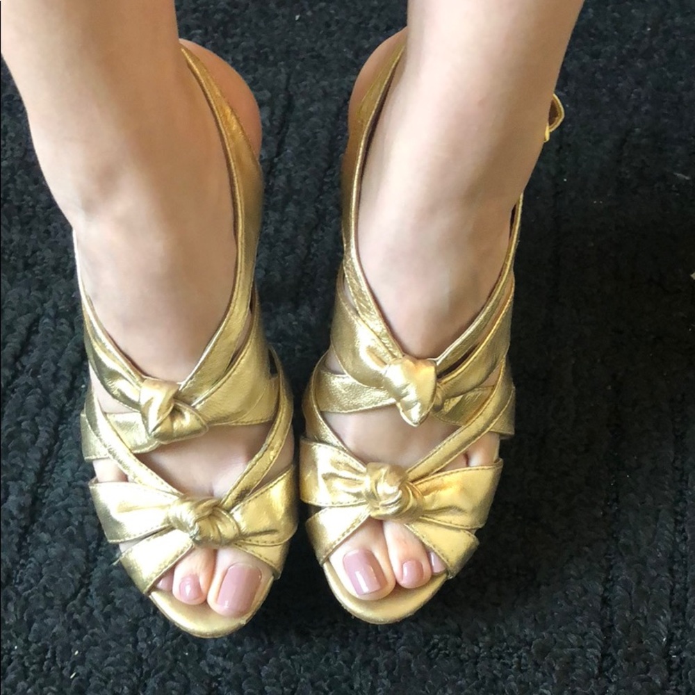 *Sold*Heels